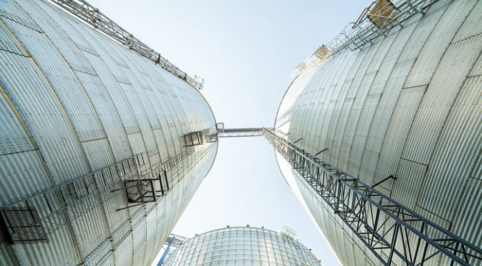 Bridging Silos: Aligning Innovators with Strategic Leaders Bridging Silos: Aligning Innovators with Strategic Leaders