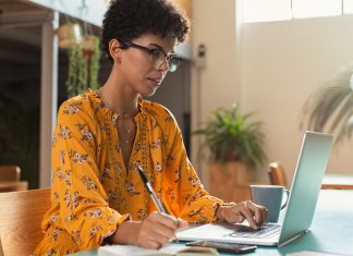 A Few Reasons Why it Makes Sense to Opt for an Online Business Degree