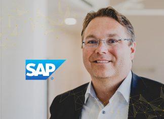 Taming Complexity with Intelligence: A Movement to Help Businesses Along the SAP S/4HANA Journey Bjoern Braemer