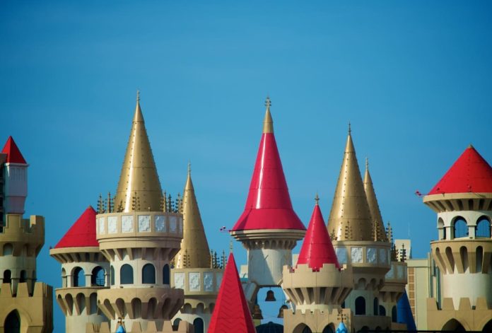 Las Vegas themed hotels