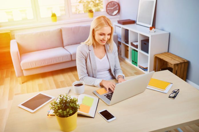 iStock-546174352 (1) working from home tips