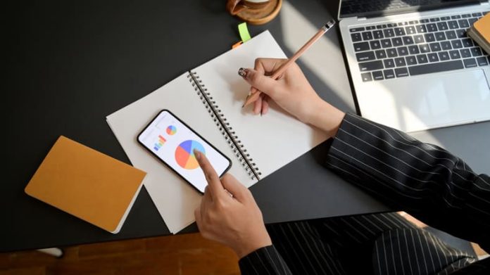 iStock-1203671076 (1) Business