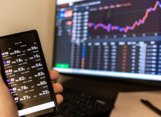 Forex Markets: British Pound Could Benefit As Safe-Haven Forex Markets