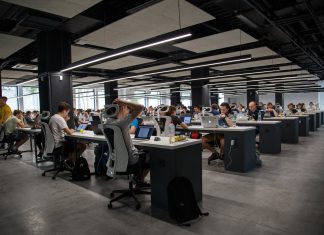 Advances in tech increases demand for multi-skilled employees