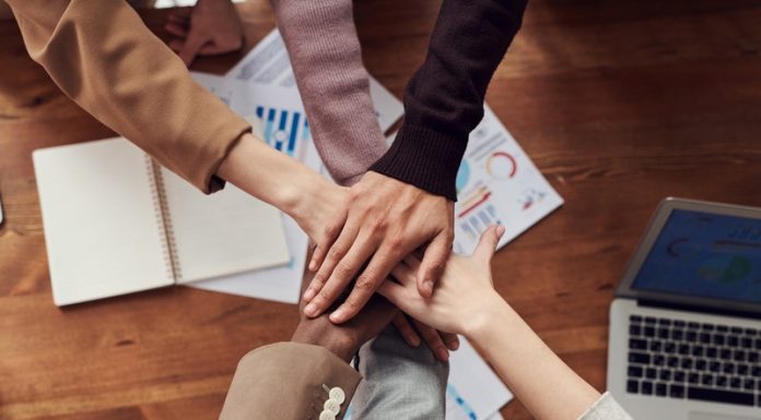 4 Suggestions to Make Your Small Business Seem Bigger