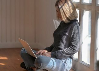 Regain Vs Calmerry: What Is Better Online Therapy Site?