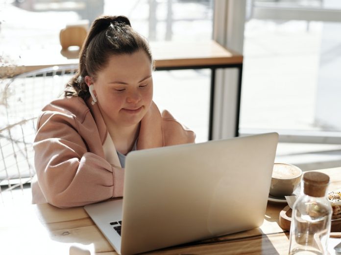 pexels-cliff-booth-4058218