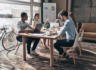 Interpreting the Benefits of a Project Management Career Project Management Career