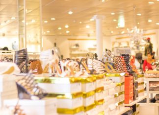 box retailer