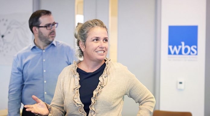 How Can Leaders Stay in the Know? leaders