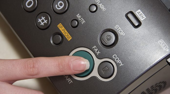 Taking Your Fax To The Future: How Online Faxing Works Using fax machine