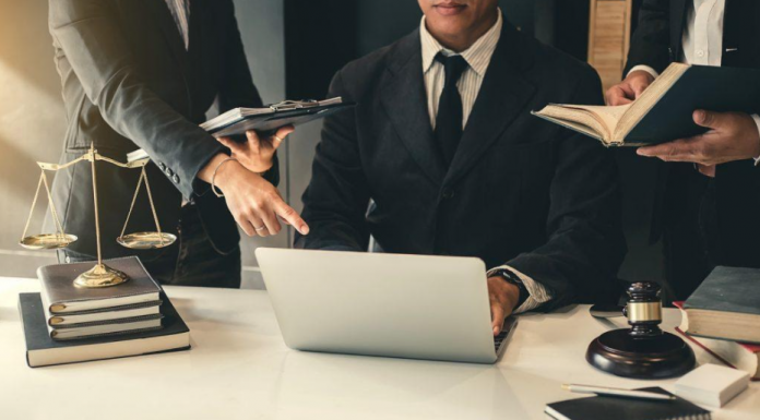 Why do small and medium-sized businesses need legal services