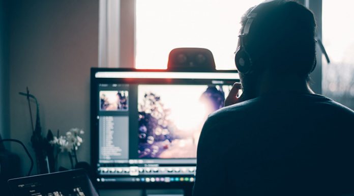 How Game Streamers Can Improve Their Popularity and Income Game Streamer