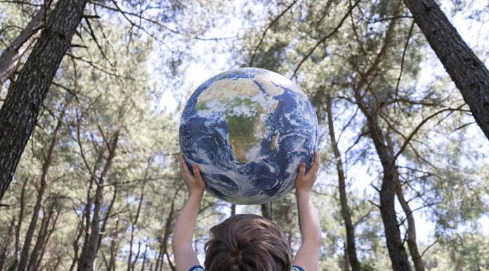 Lenzing welcomes clear positioning of the EU Commission in the fight against plastic waste Lenzing