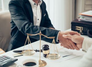 What to Look For When Hiring Professional Lawyers Hiring Professional Lawyers