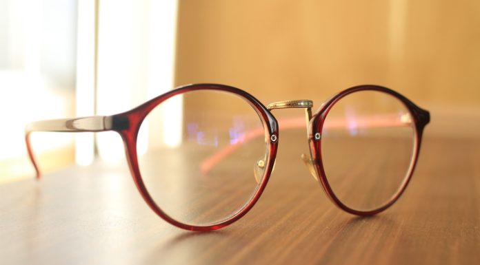 How Important is the Exact Frame Size for your Eyeglasses And How to Find It? eyeglass frame size