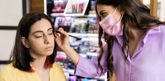 How to Start Working as a Freelance Makeup Artist? Makeup Artist