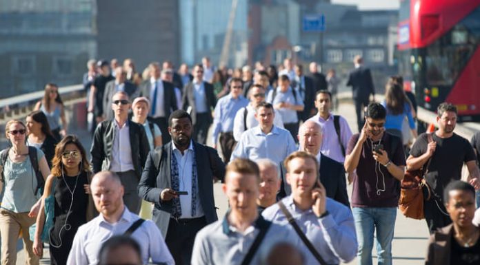 The Best and Worst Paid Industries in the UK: 2021 London Commuters