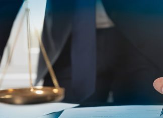 Why UK In-House Lawyers Are in Such Demand? In-house lawyers
