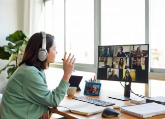 How to Hire Great Customer Service Employees Remotely