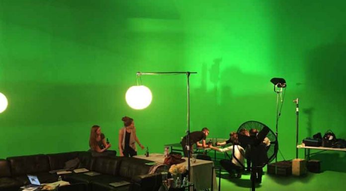 Fit Your Green Screen Talent Into Virtual Studio Set Green-Sets