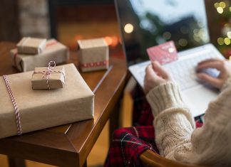 Ordering Gifts From Online Stores
