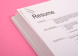 Fresh Graduate in 2022? 5 Ways to Brush Up Your Resume Resume