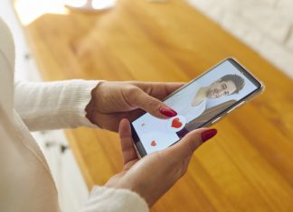 Online Dating Scams And How To Avoid Them online dating