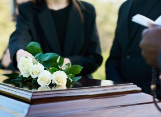 Common Reasons Why People Looking Funeral Caskets Online funeral caskets online