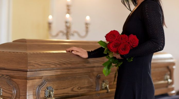 Looking Funeral Caskets Online