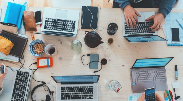 5 Reasons Why Startups Need to Invest in Mobile Development