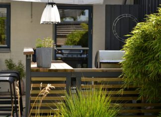 garden bar