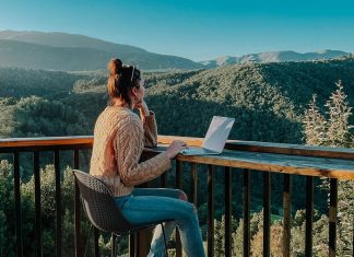 Why More Employees are Aspiring to Live the Digital Nomad Lifestyle? Digital Nomad Lifestyle