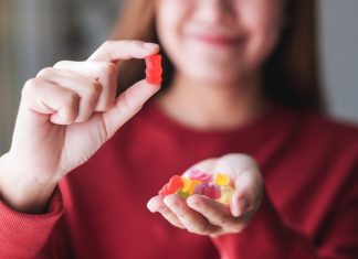What Are the Pros and Cons of Using CBD Gummies? CBD Gummies