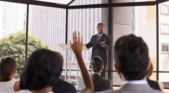 How to Look & Sound Confident While Presenting Speech