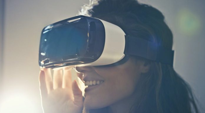 Alternate Reality: How The Entertainment Sector Needs To Take Advantage of VR alternate reality