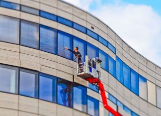 Cleaning-Window---Business