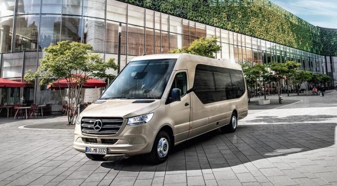 6 Types of Business Where You Need a Minibus Minibus