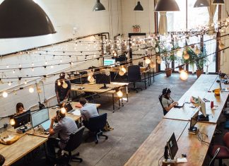 Boosting Productivity in Post-pandemic Hybrid Workplaces Hybrid Workplace