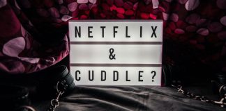 Netflix-and-Cuddle