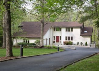 Tarmac Driveway Cost 2022: UK Price Guide Tarmac Driveway Cost 2022 UK Price Guide