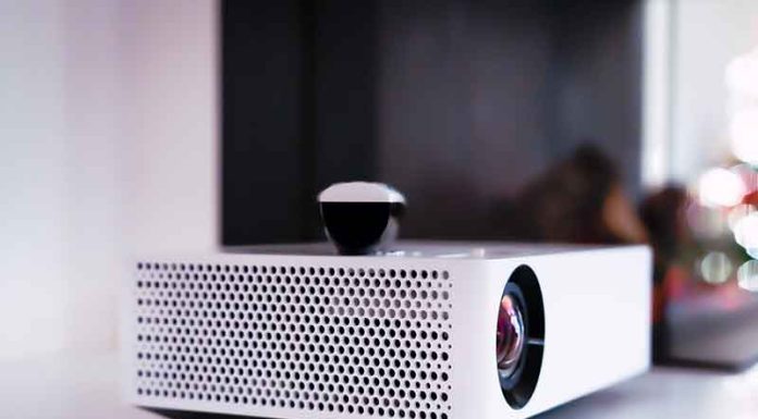 How to Avoid Stuttering When Delivering a Message to Your Employees slides to present