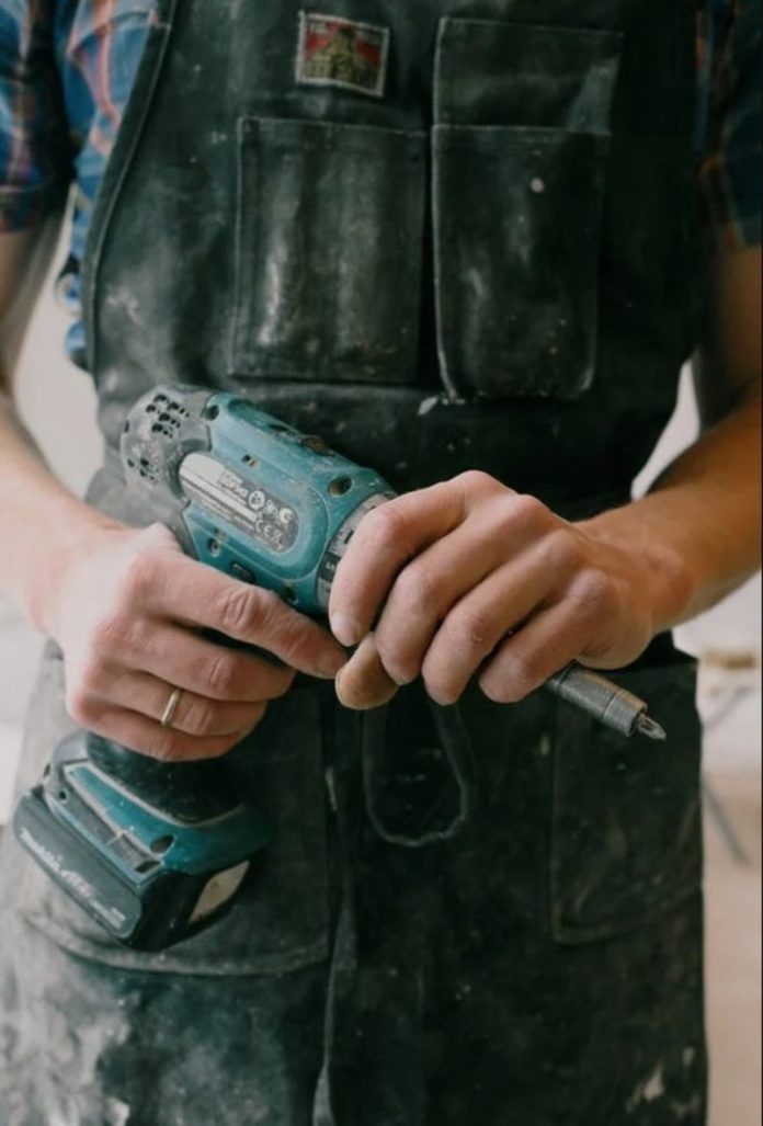 How to find reputable technician or handyman in a new city How to find reputable technician or handyman in a new city