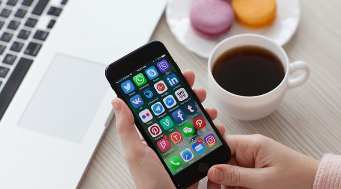 How Have Apple’s Changes to Privacy Impacted Your Advertising on Facebook and Instagram? Apple Phone