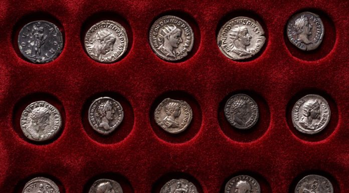 4 Tips To Start Building A Collector Coin You Always Wanted Coin-collector