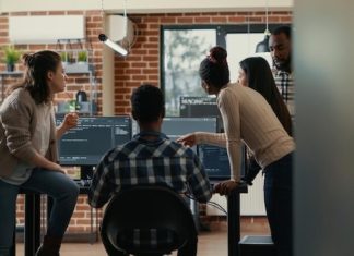 Pros and Cons of Hiring Outsourced Software Testers Pros and Cons of Hiring Outsourced Software Testers