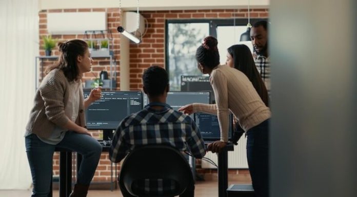 Pros and Cons of Hiring Outsourced Software Testers Pros and Cons of Hiring Outsourced Software Testers