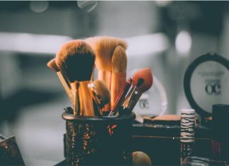 Why Does Advanced Cosmetic Packaging Be Necessary? cosmetic packaging