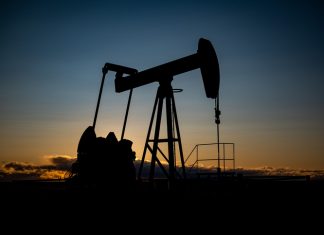 augmented reality oil and gas