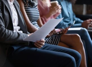 How to Find a New Job While You’re Still Employed New-Job